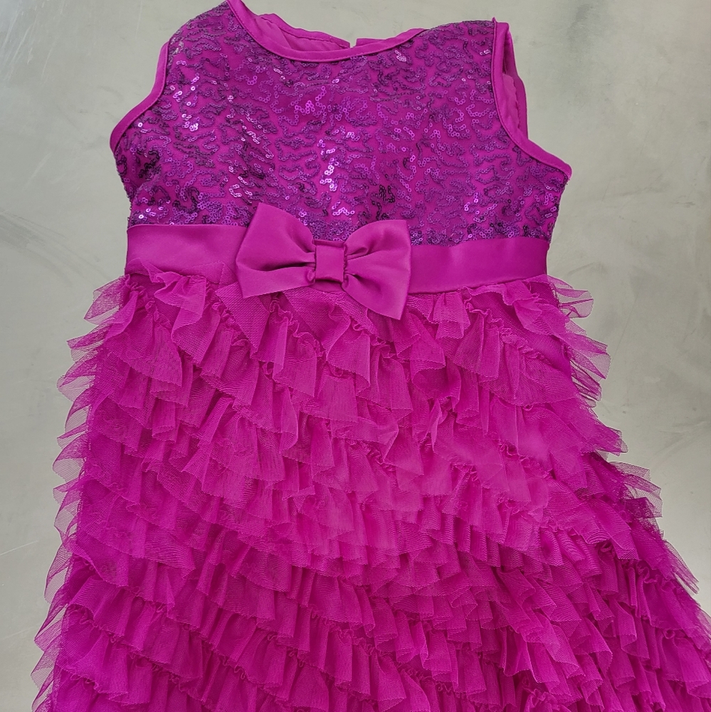 Young girl dress